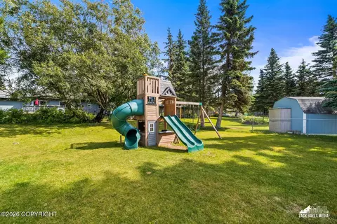 4231 Grape Pl, Anchorage, AK 99508 photo 40