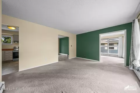 4231 Grape Pl, Anchorage, AK 99508 photo 8