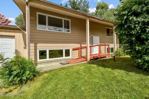 7211 Sanak Cir, Anchorage, AK 99504
