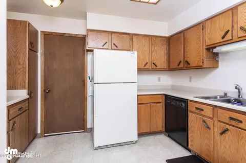 Kitchen - 7017 Cape Lisburne Loop, Anchorage, AK 99504 photo 2 of 2