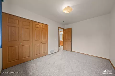 Bedroom - 205 Dailey Ave # 2, Anchorage, AK 99515 photo 4 of 5