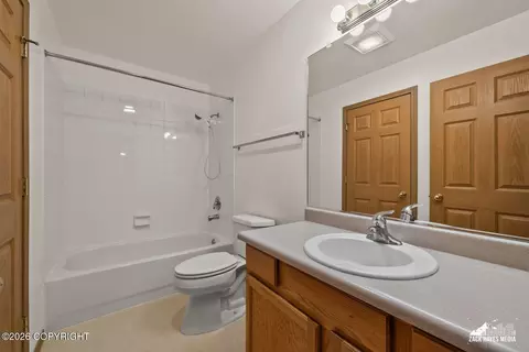 Bath - 205 Dailey Ave # 2, Anchorage, AK 99515 photo 1 of 2