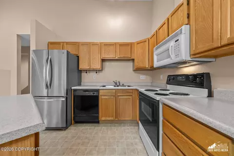 Kitchen - 205 Dailey Ave # 2, Anchorage, AK 99515 photo 1 of 1