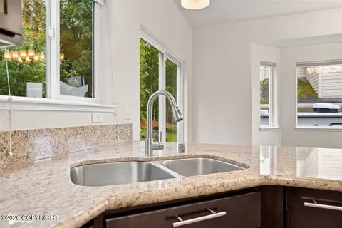 Kitchen - 17250 Hideaway Ridge Dr, Eagle River, AK 99577 photo 2 of 5