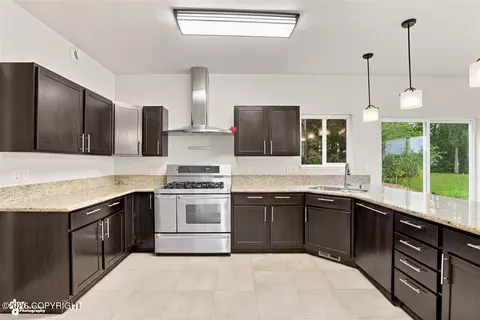 Kitchen - 17250 Hideaway Ridge Dr, Eagle River, AK 99577 photo 4 of 5