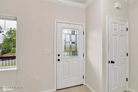 Entry Way - 17250 Hideaway Ridge Dr, Eagle River, AK 99577 photo 2 of 6
