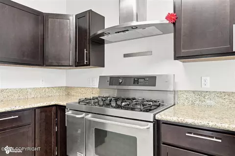 Kitchen - 17250 Hideaway Ridge Dr, Eagle River, AK 99577 photo 3 of 5