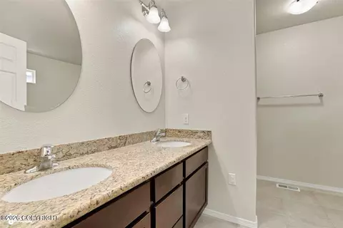 Bath - 17250 Hideaway Ridge Dr, Eagle River, AK 99577 photo 3 of 7