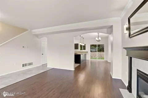 Living - 17250 Hideaway Ridge Dr, Eagle River, AK 99577 photo 4 of 11
