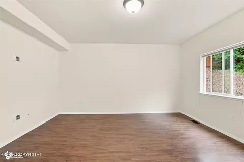 Living - 17250 Hideaway Ridge Dr, Eagle River, AK 99577 photo 9 of 11
