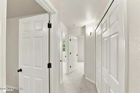 Entry Way - 17250 Hideaway Ridge Dr, Eagle River, AK 99577 photo 5 of 6