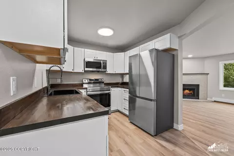 261 Mccarrey St #17C, Anchorage, AK 99508