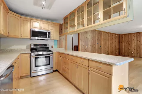 Kitchen - 10306 Lee St, Eagle River, AK 99577 photo 6 of 7