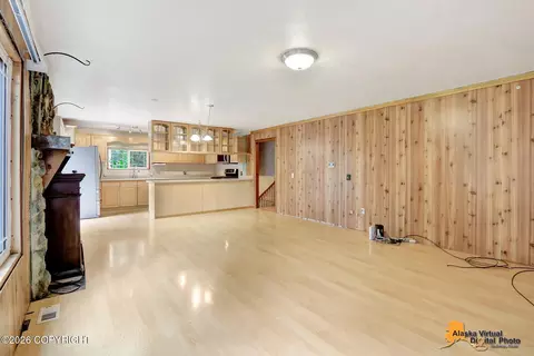 Living - 10306 Lee St, Eagle River, AK 99577 photo 2 of 4