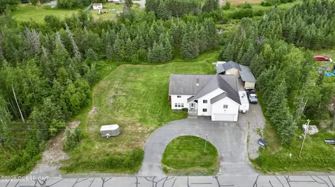 403 Highbush Ln, Kenai, AK 99611
