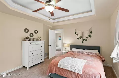 Bedroom - 5850 E Summit Cir, Wasilla, AK 99654 photo 4 of 5