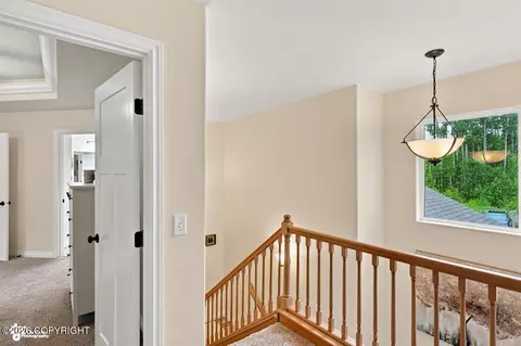 Entry Way - 5850 E Summit Cir, Wasilla, AK 99654 photo 4 of 6
