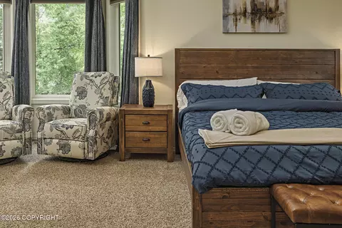 Bedroom - 290 Peppertree Loop, Anchorage, AK 99504 photo 4 of 12