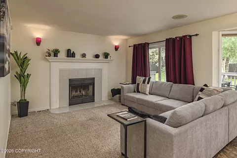 Living - 290 Peppertree Loop, Anchorage, AK 99504 photo 5 of 7