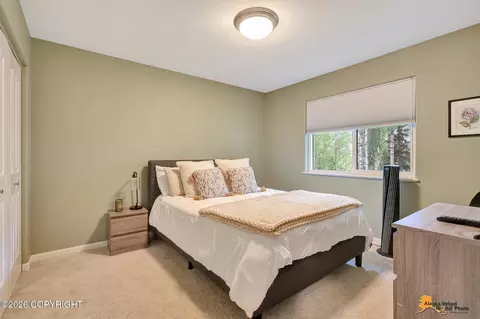Bedroom - 20560 Icefall Dr, Eagle River, AK 99577 photo 5 of 6