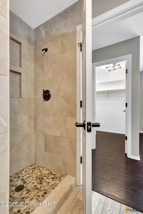 Bath - 16540 Theodore Dr, Eagle River, AK 99577 photo 2 of 4