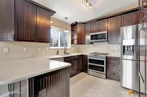 Kitchen - 16540 Theodore Dr, Eagle River, AK 99577 photo 1 of 4