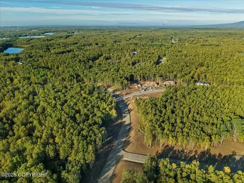 L7 B2 E Barry Circle, Wasilla, AK 99645