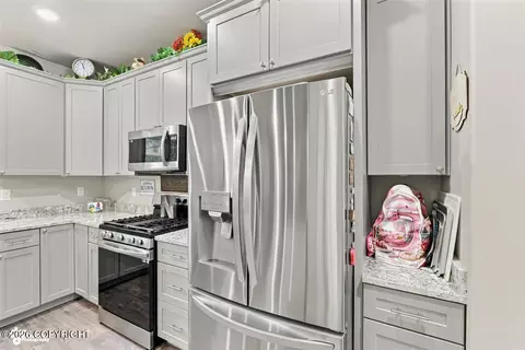 Kitchen - 8840 Dome Cir, Eagle River, AK 99577 photo 4 of 5