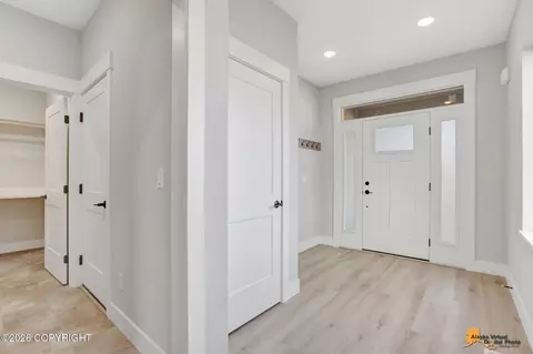8833 Chalk Hill Loop, Anchorage, AK 99502 photo 2