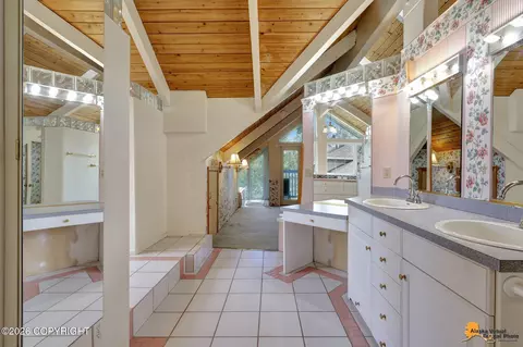 Bath - 14526 Waterfront Ln, Eagle River, AK 99577 photo 5 of 9