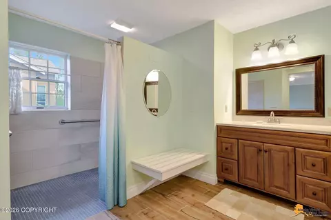 Bath - 14526 Waterfront Ln, Eagle River, AK 99577 photo 2 of 9