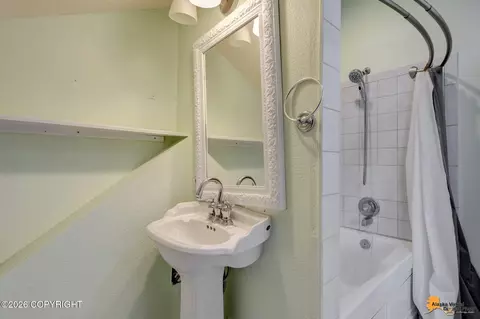 Bath - 14526 Waterfront Ln, Eagle River, AK 99577 photo 9 of 9