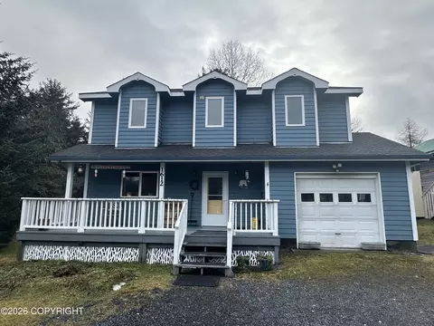 1612 Ismailov St, Kodiak, AK 99615