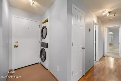 Entry Way - 5018 E 43rd Ave # 2, Anchorage, AK 99508 photo 3 of 6