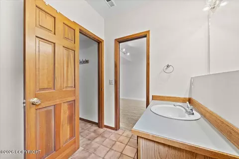 Bath - 10521 Constitution Cir, Eagle River, AK 99577 photo 8 of 8