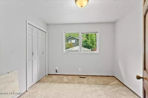 Bedroom - 10521 Constitution Cir, Eagle River, AK 99577 photo 2 of 5