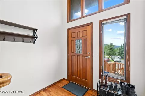 Entry Way - 10521 Constitution Cir, Eagle River, AK 99577 photo 1 of 6