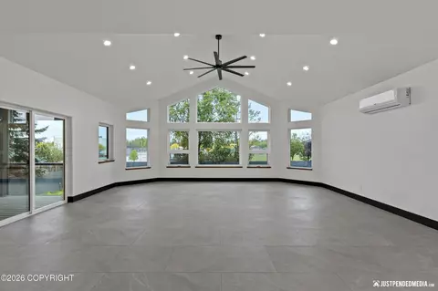 Living - 3103 Sheldon Jackson St, Anchorage, AK 99508 photo 2 of 4