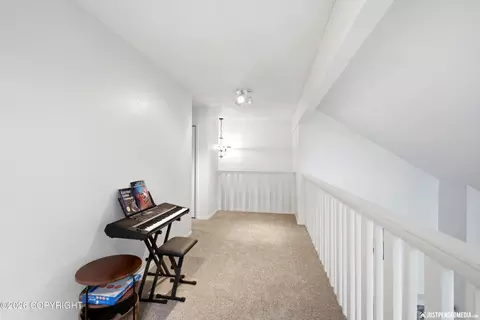 Entry Way - 6224 Geronimo Cir, Anchorage, AK 99504 photo 3 of 4