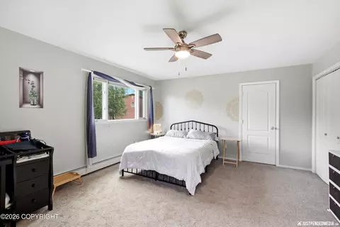 Bedroom - 6224 Geronimo Cir, Anchorage, AK 99504 photo 4 of 5