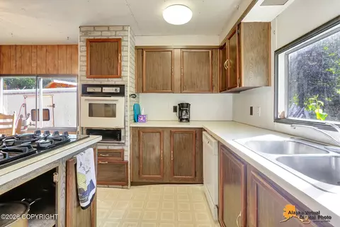 2352 N River Cir, Eagle River, AK 99577 photo 23