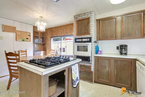 2352 N River Cir, Eagle River, AK 99577 photo 17