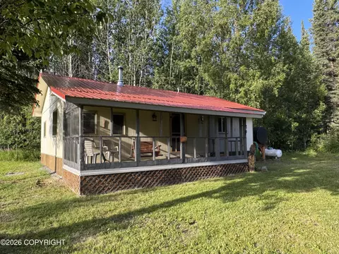 5 Nabesna Road, Slana, AK 99586