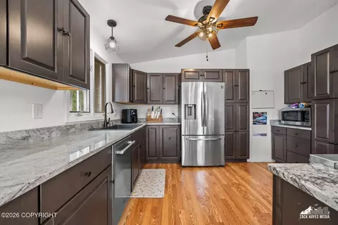 Kitchen - 10845 Anvik Cir, Eagle River, AK 99577 photo 3 of 10