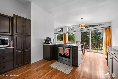 Kitchen - 10845 Anvik Cir, Eagle River, AK 99577 photo 8 of 10