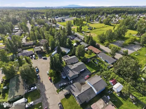 View/Area - 5929 E 21st Ave, Anchorage, AK 99504 photo 2 of 8