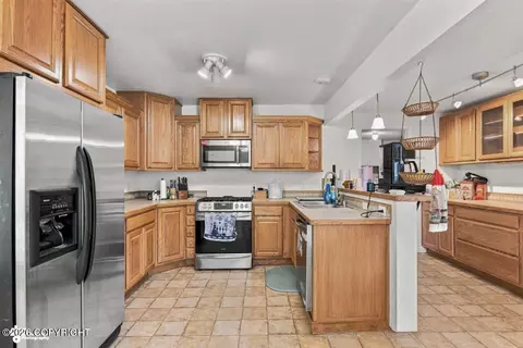 Kitchen - 5929 E 21st Ave, Anchorage, AK 99504 photo 1 of 2