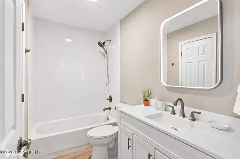 Bath - 9916 Afognak Cir, Eagle River, AK 99577 photo 3 of 7