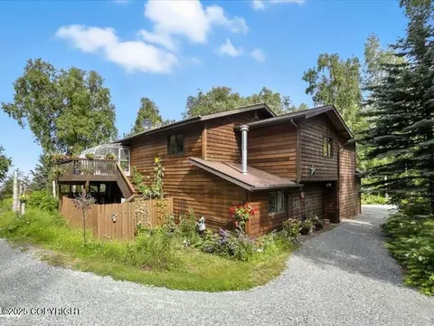 Exterior - 19712 Belduque Ct, Chugiak, AK 99567 photo 18 of 19