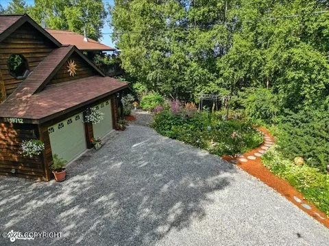 Exterior - 19712 Belduque Ct, Chugiak, AK 99567 photo 16 of 19